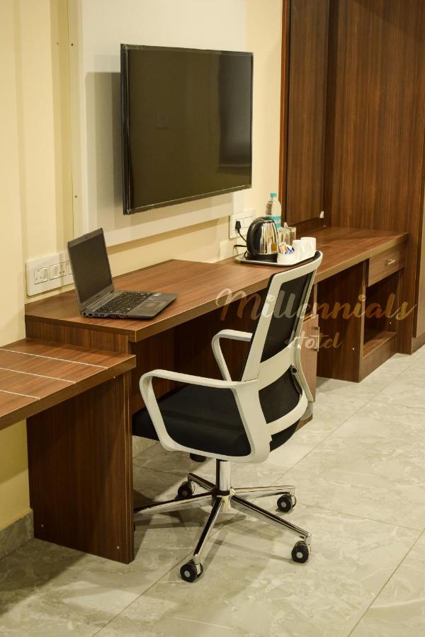 Millennials Hotel Anekal Екстериор снимка